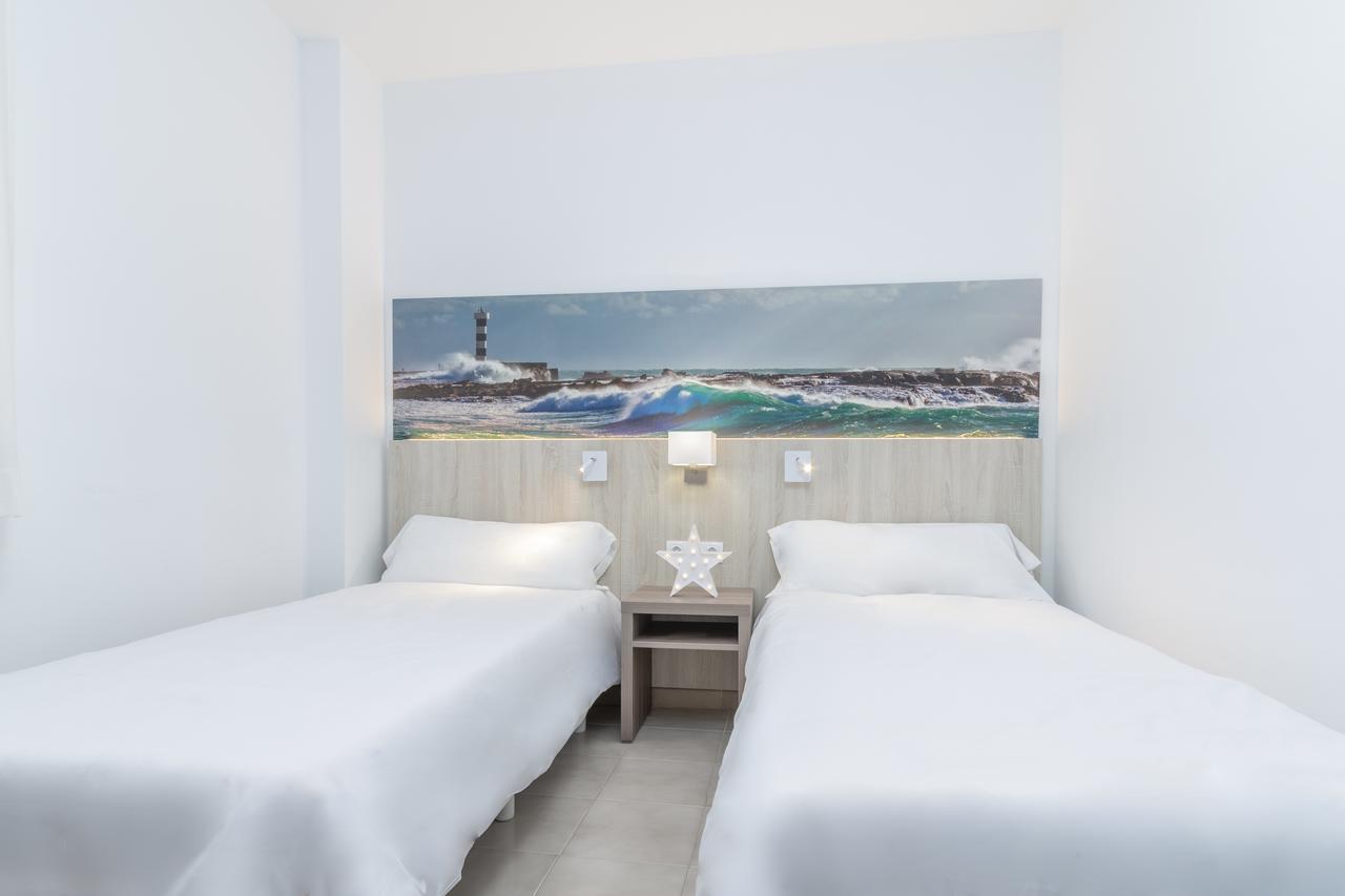 Apartamentos Lago Colonia de Sant Jordi Exteriör bild