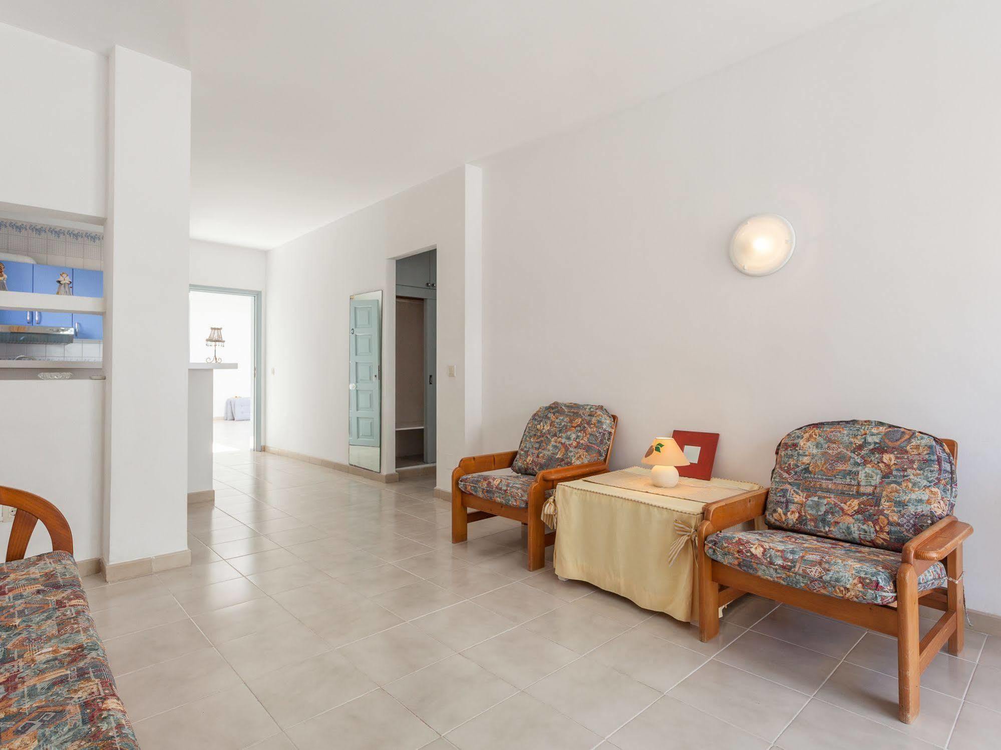 Apartamentos Lago Colonia de Sant Jordi Exteriör bild